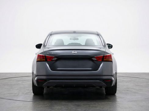 Used 2025 Nissan Altima 2.5 SV image 7