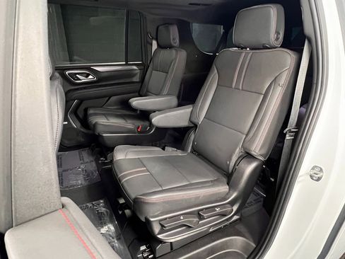 Used 2024 Chevrolet Suburban RST w/ Luxury Package image 13