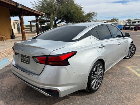 Used 2023 Nissan Altima 2.5 SL image 5