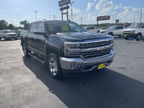 Used 2018 Chevrolet Silverado 1500 LTZ w/ High Desert Package AWD/4WD image 2