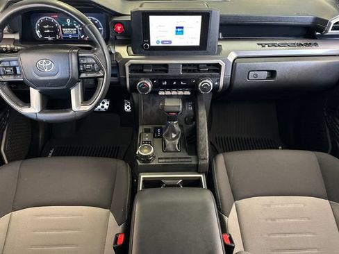 Used 2024 Toyota Tacoma TRD Sport AWD/4WD image 15