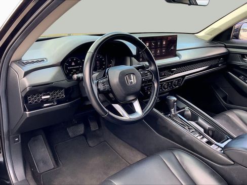 Used 2024 Honda Accord Touring image 17