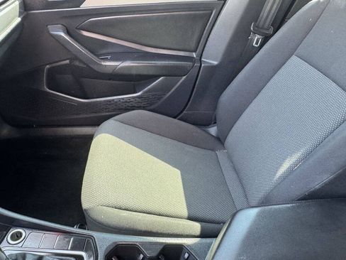 Used 2019 Volkswagen Jetta S w/ Driver Assistance Package FWD image 11