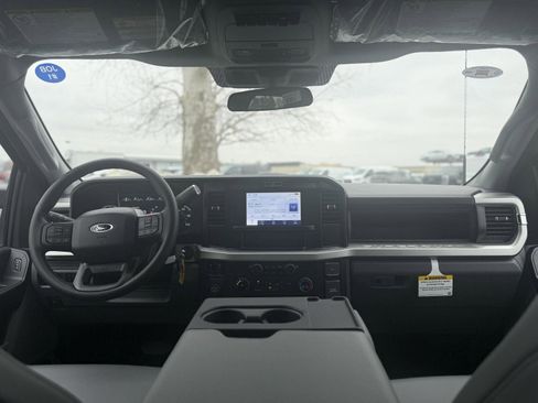 New 2025 Ford F250 XL w/ 360-Degree Camera Package image 17