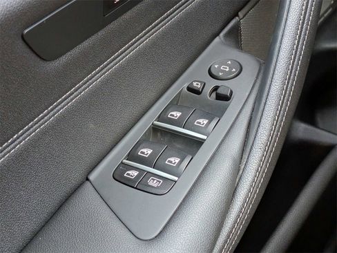 Used 2021 BMW 530i w/ M Sport Package image 24