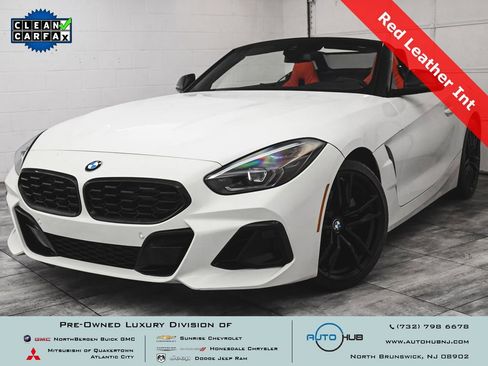 Used 2024 BMW Z4 sDrive30i w/ Shadowloine Package RWD image 1