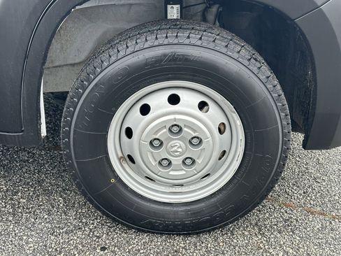 Used 2023 RAM ProMaster 2500 image 15