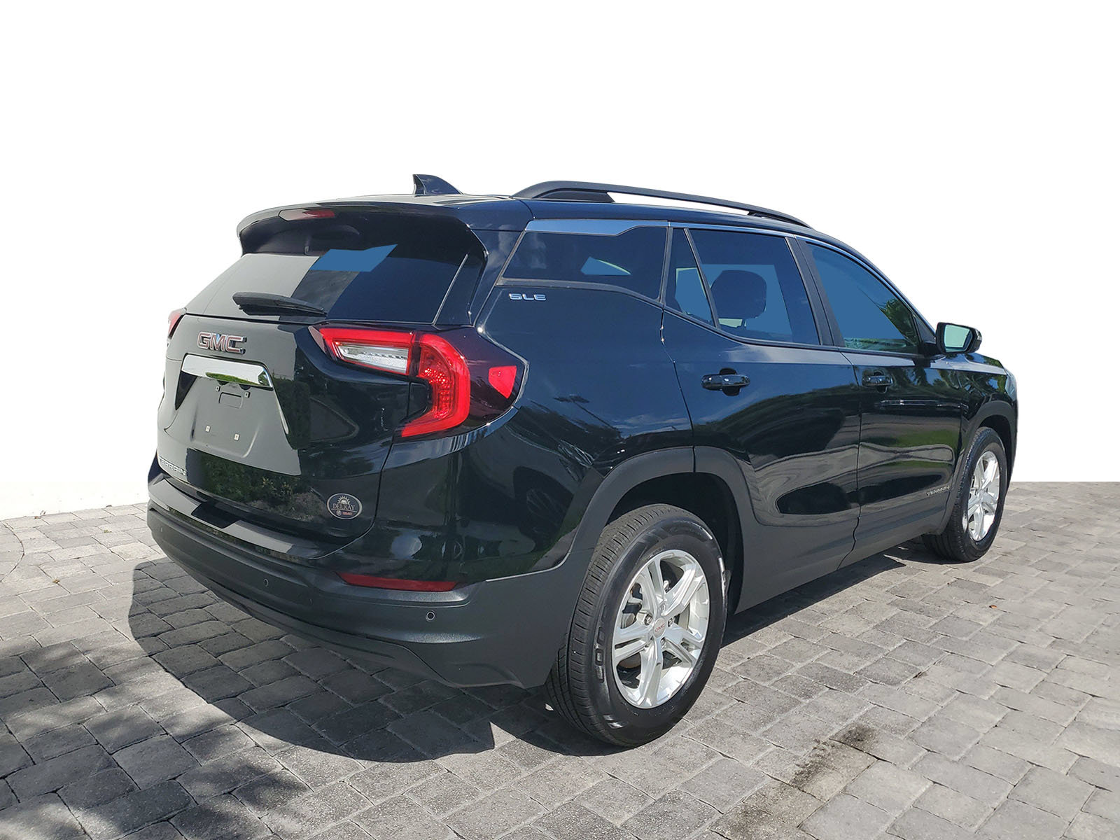 Used 2024 GMC Terrain SLE w/ Driver Convenience Package FWD image 6