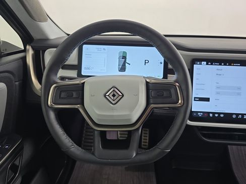 Used 2024 Rivian R1S Adventure AWD/4WD image 28