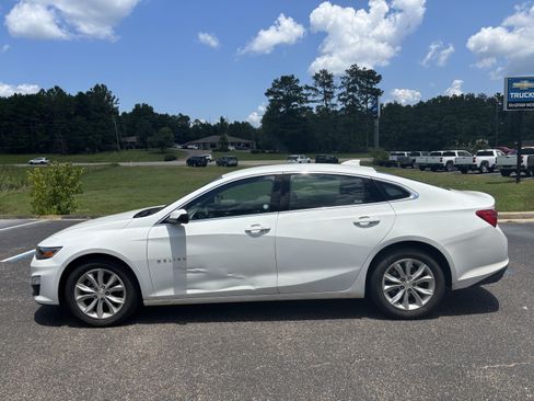 Used 2024 Chevrolet Malibu LT FWD image 3