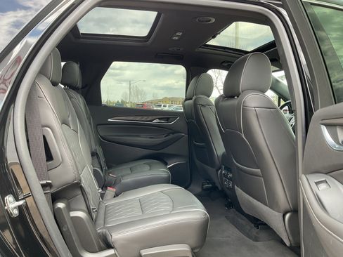 Used 2023 Buick Enclave Avenir w/ Avenir Technology Package AWD/4WD image 16