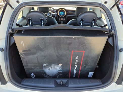 Used 2019 MINI Cooper 2-Door Hardtop image 14