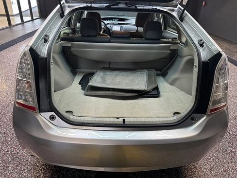 Used 2010 Toyota Prius Five FWD image 26