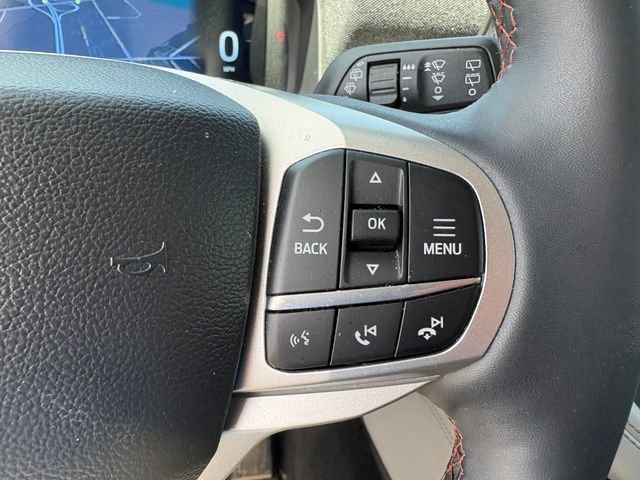 Used 2025 Ford Explorer Active w/ Active Comfort Package AWD/4WD image 26
