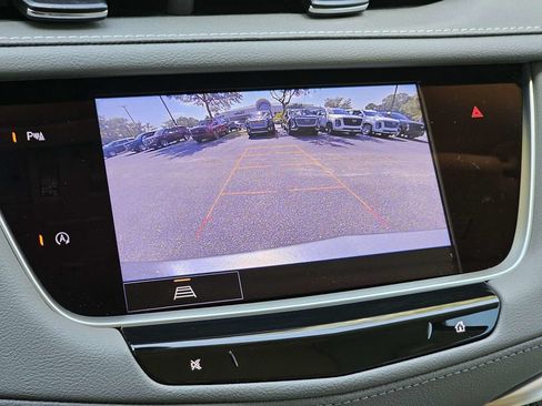 Certified 2024 Cadillac XT5 Premium Luxury FWD image 23