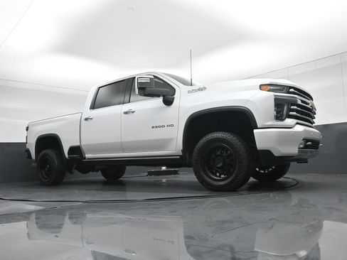 Used 2022 Chevrolet Silverado 2500 High Country w/ Safety Package II image 78