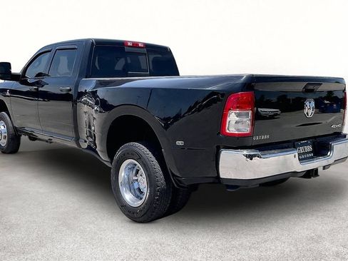 Used 2024 RAM 3500 Tradesman w/ Chrome Appearance Group AWD/4WD image 15