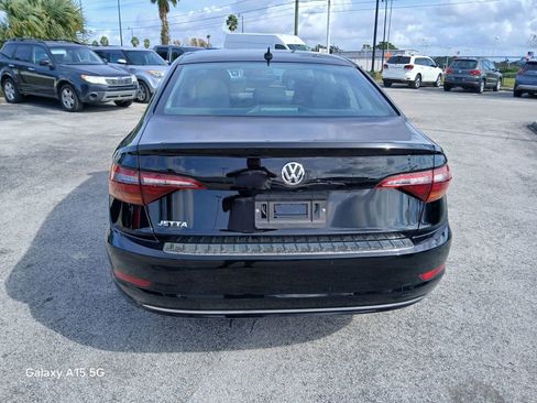 Used 2019 Volkswagen Jetta S w/ Driver Assistance Package image 5