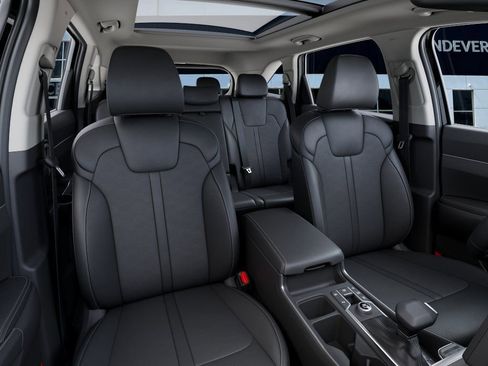 New 2026 Kia Sorento S FWD image 17