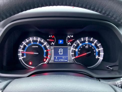 Used 2019 Toyota 4Runner SR5 Premium RWD image 25