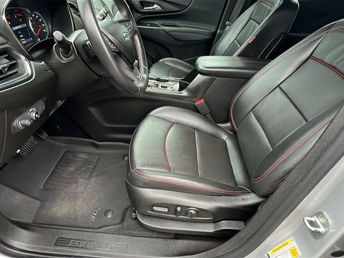 Used 2022 Chevrolet Equinox RS w/ RS Leather Package image 13