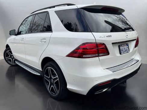Used 2019 Mercedes-Benz GLE 400 4MATIC image 2