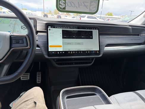 Used 2024 Rivian R1S Adventure AWD/4WD image 16