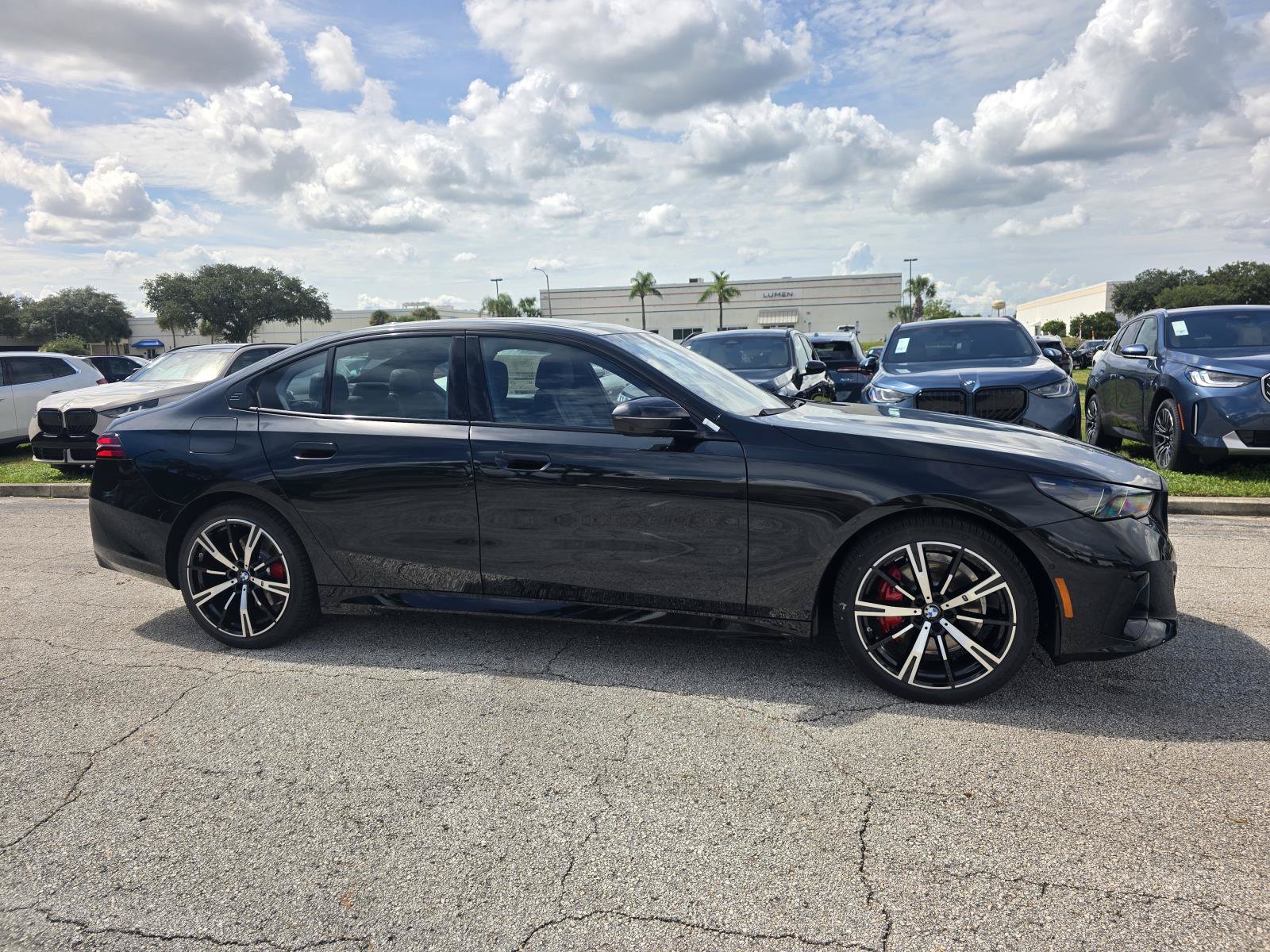 New 2027 BMW 530i xDrive w/ M Sport Package AWD/4WD image 15