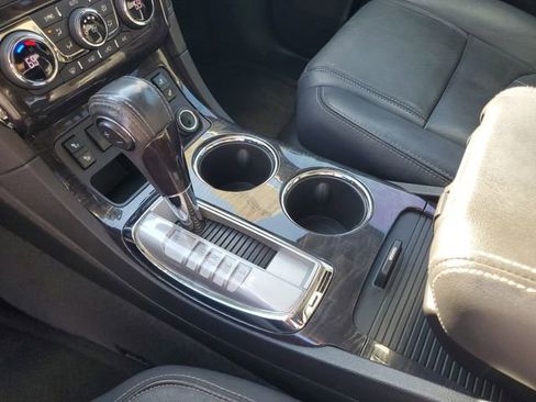 Used 2017 Buick Enclave Leather image 21