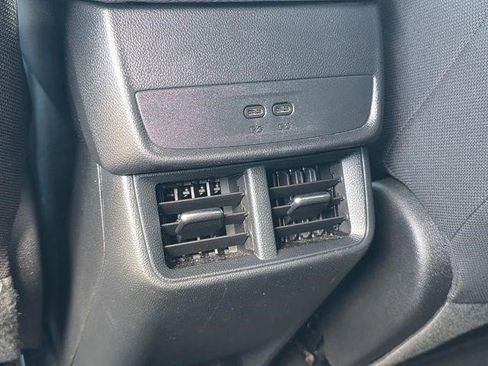 Certified 2026 Chevrolet Equinox LT FWD image 14