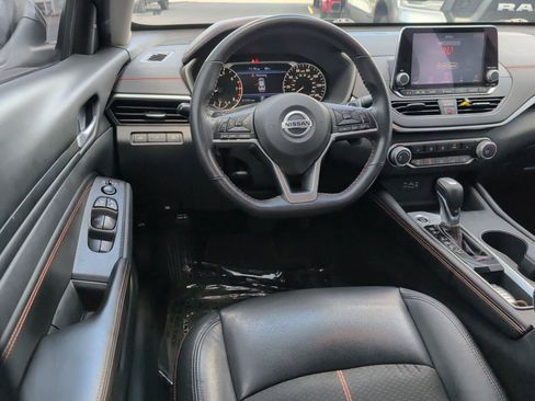 Used 2022 Nissan Altima 2.5 SR w/ Midnight Edition Package FWD image 29