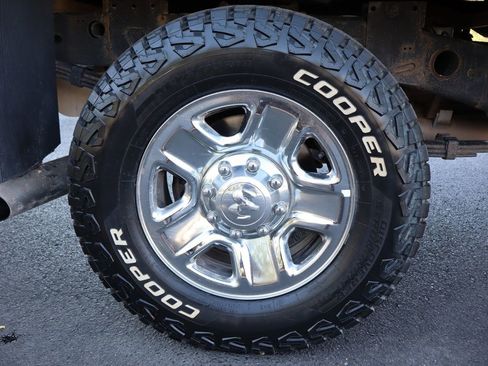 Used 2018 RAM 3500 Tradesman w/ Chrome Appearance Group AWD/4WD image 42