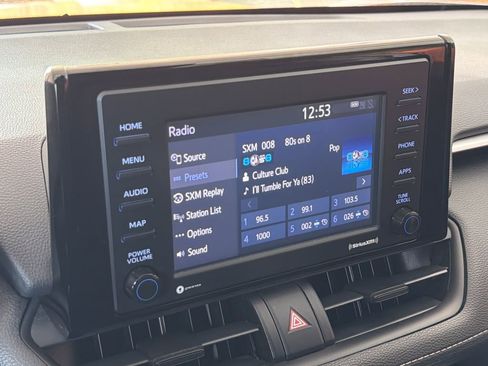 Used 2021 Toyota RAV4 LE image 6