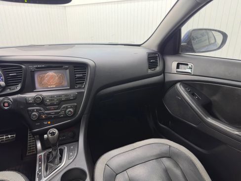 Used 2011 Kia Optima SX w/ Premium Pkg image 12