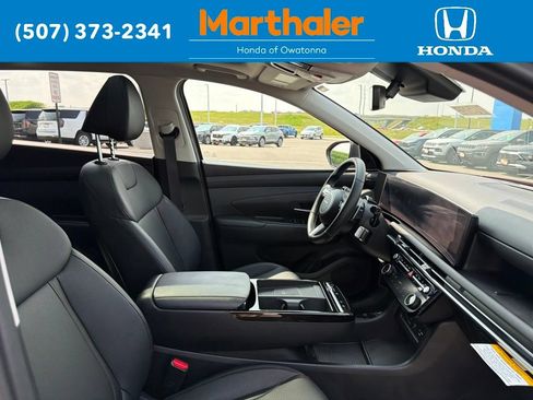 Used 2025 Hyundai Tucson SEL AWD/4WD image 19