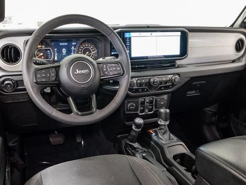 Used 2024 Jeep Wrangler Unlimited Sport AWD/4WD image 7