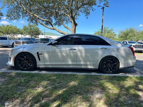 Used 2019 Cadillac CTS V w/ Carbon Fiber Package RWD image 2