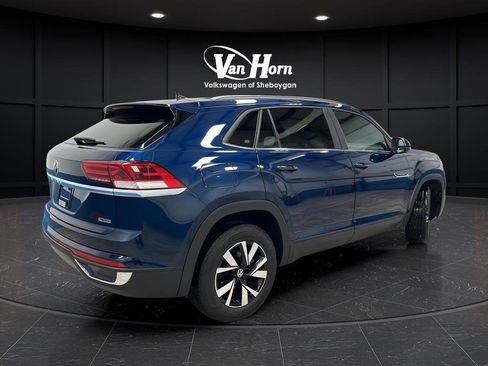 Used 2022 Volkswagen Atlas Cross Sport SE AWD/4WD image 3