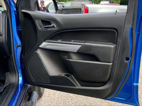 Used 2019 Chevrolet Colorado LT w/ LT Convenience Package RWD image 21