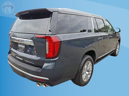 Used 2022 GMC Yukon XL Denali AWD/4WD image 25