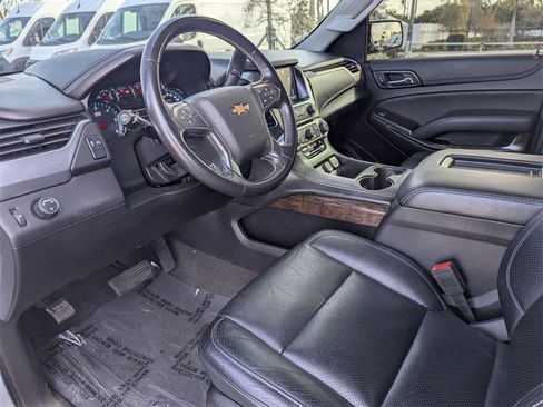 Used 2020 Chevrolet Suburban LS image 25
