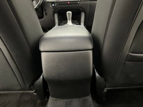 Used 2025 MAZDA MAZDA3 s Sport FWD image 24