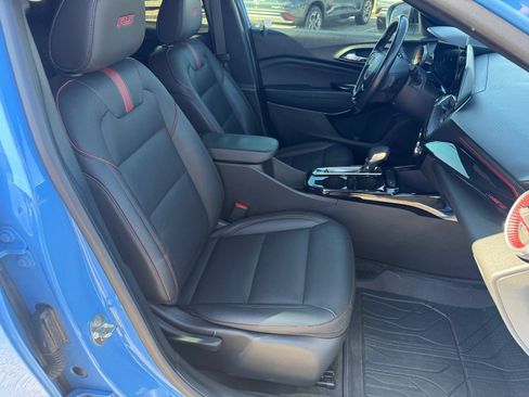 Certified 2024 Chevrolet Trax RS w/ Driver Confidence Package FWD image 31