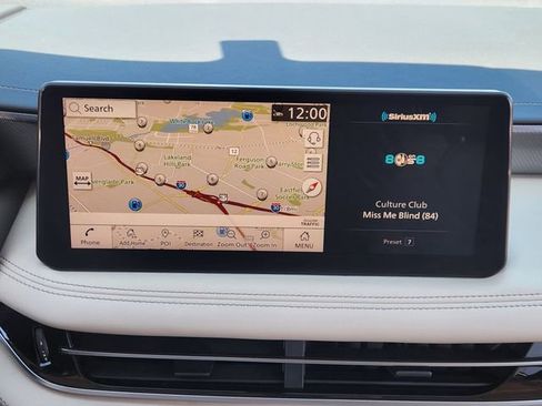 Used 2023 INFINITI QX60 Luxe w/ Vision Package FWD image 12