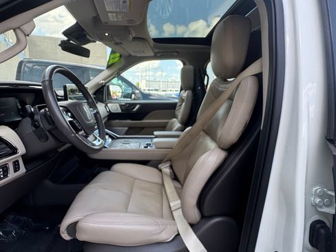 Used 2022 Lincoln Navigator L Reserve AWD/4WD image 20
