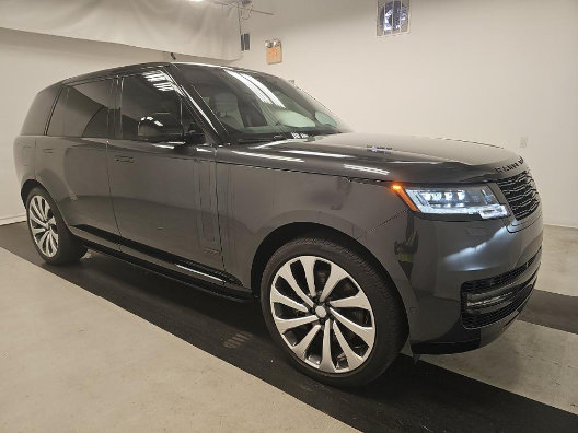 Used 2025 Land Rover Range Rover Long Wheelbase Autobiography AWD/4WD image 1