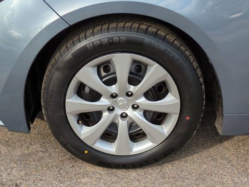 Used 2024 Toyota Corolla LE image 11