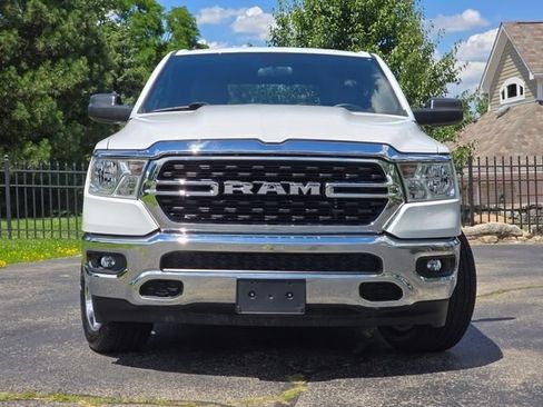 Used 2022 RAM 1500 Big Horn AWD/4WD image 3