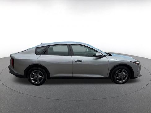 Used 2025 Kia K4 FWD image 13