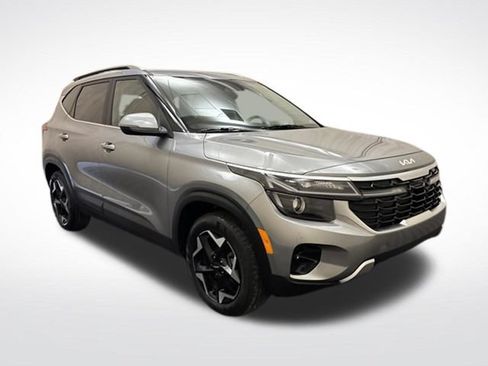 Used 2024 Kia Seltos EX AWD/4WD image 3